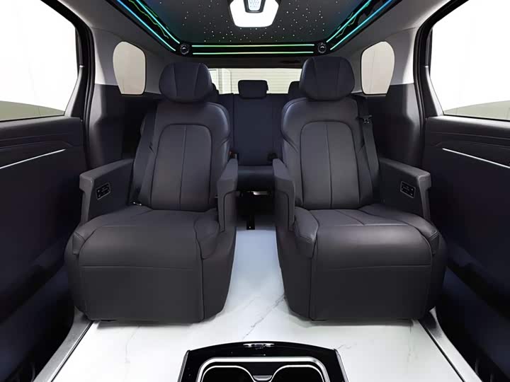 Фото 15 - Buick GL8 Hybrid