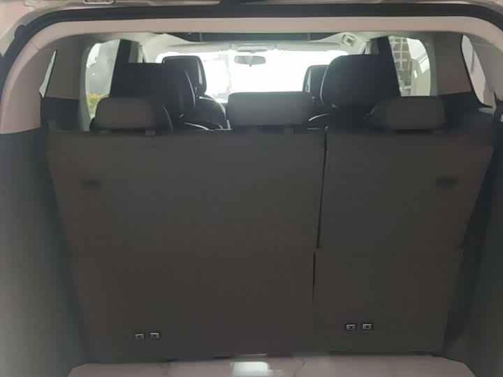 Фото 18 - Buick GL8 Hybrid