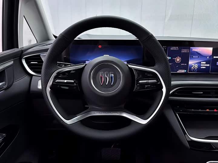 Фото 5 - Buick GL8 Hybrid