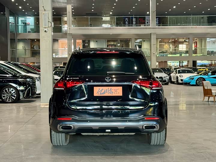 Фото 14 - Mercedes-Benz GLE-Class