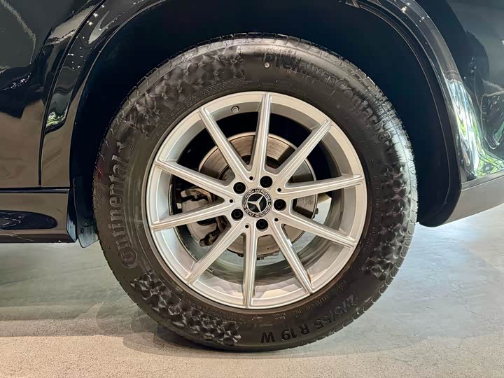 Фото 16 - Mercedes-Benz GLE-Class