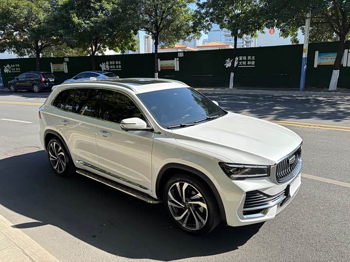 Фото 29 - Geely Monjaro