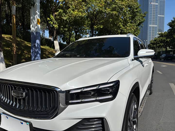 Фото 6 - Geely Monjaro