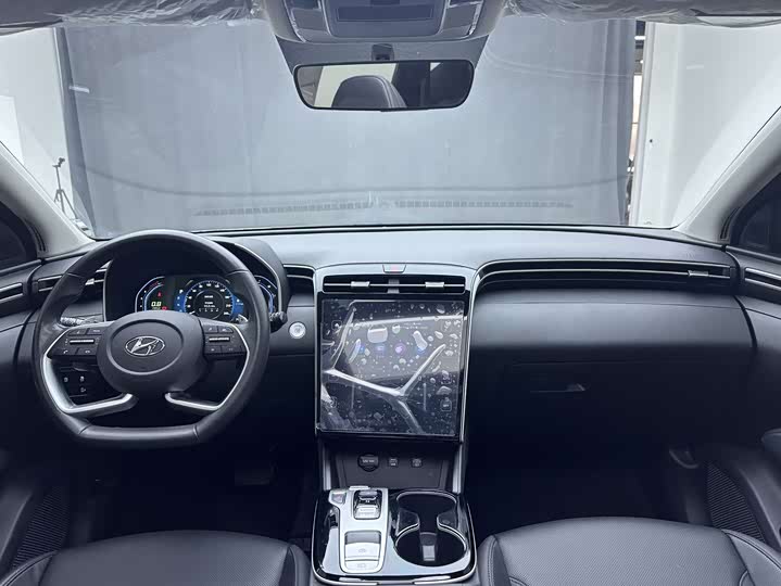 Фото 17 - Hyundai Tucson L