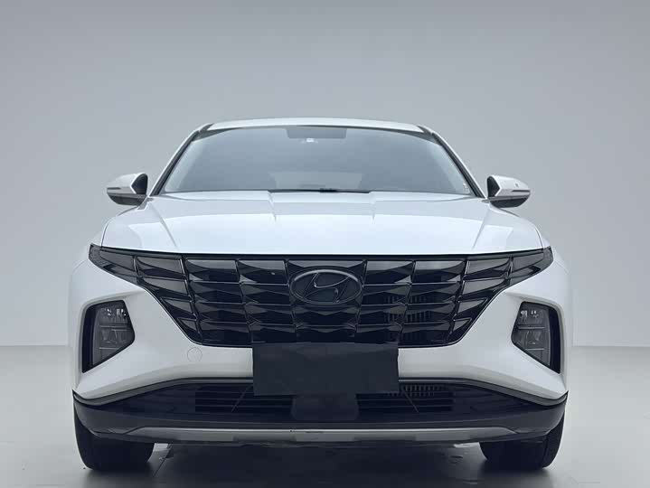 Фото 2 - Hyundai Tucson L