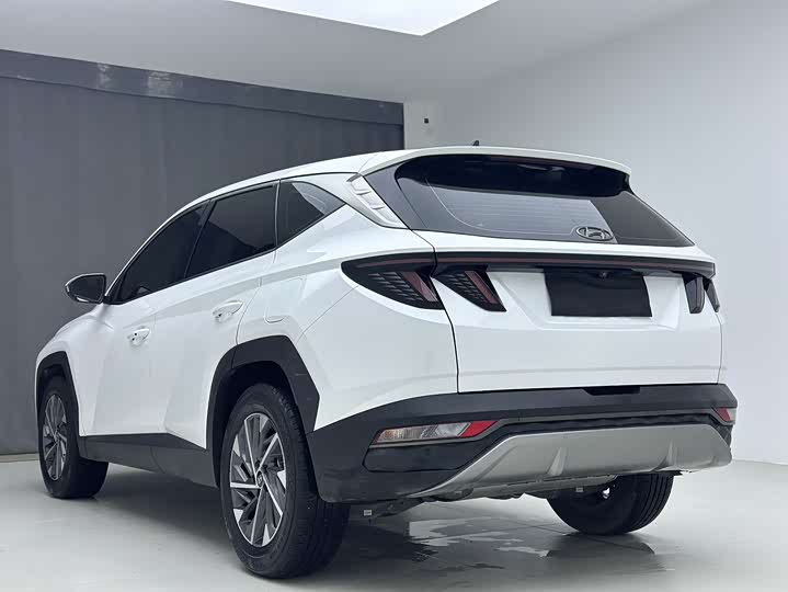 Фото 5 - Hyundai Tucson L