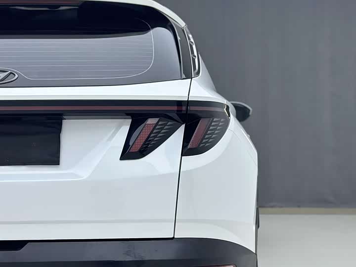 Фото 8 - Hyundai Tucson L