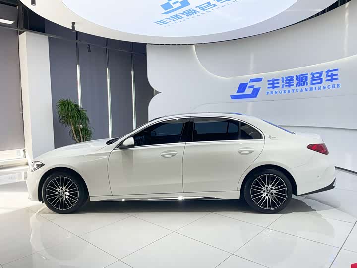 Фото 2 - Mercedes-Benz C-Class