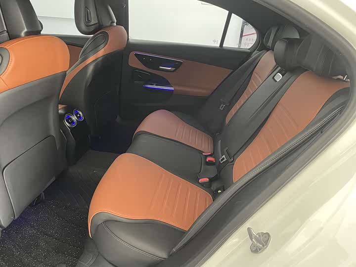 Фото 7 - Mercedes-Benz C-Class