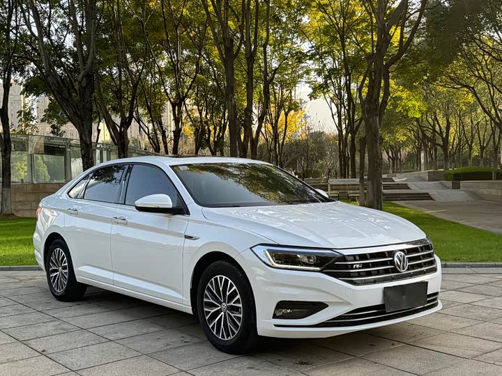 Фото 3 - Volkswagen Sagitar L