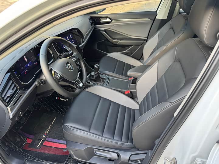 Фото 4 - Volkswagen Sagitar L