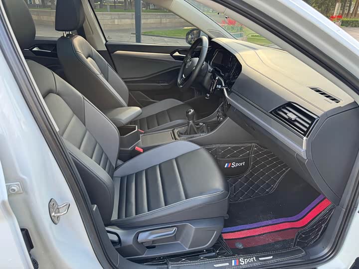 Фото 6 - Volkswagen Sagitar L