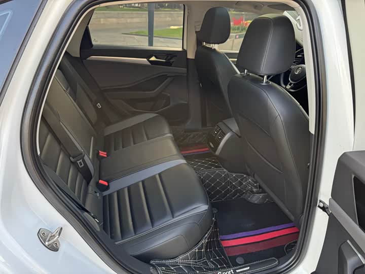 Фото 7 - Volkswagen Sagitar L