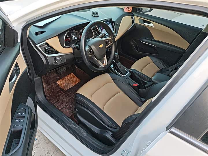 Фото 13 - Chevrolet Monza