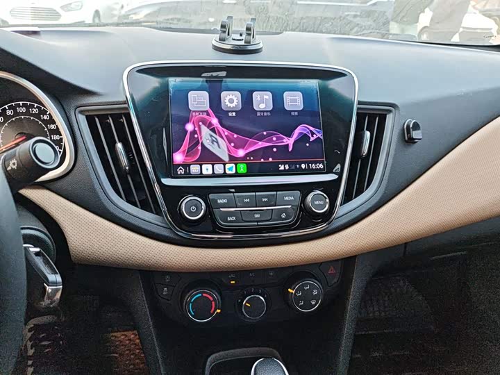 Фото 5 - Chevrolet Monza