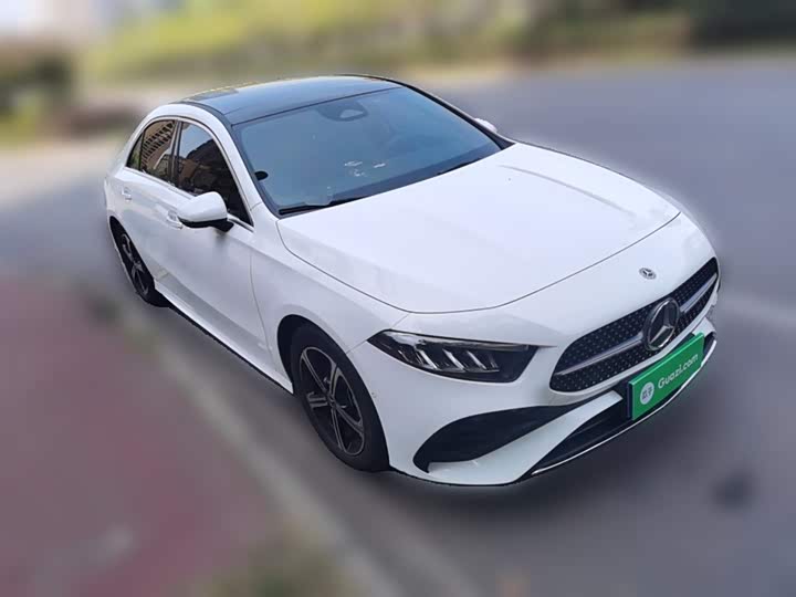 Фото 23 - Mercedes-Benz A-Class