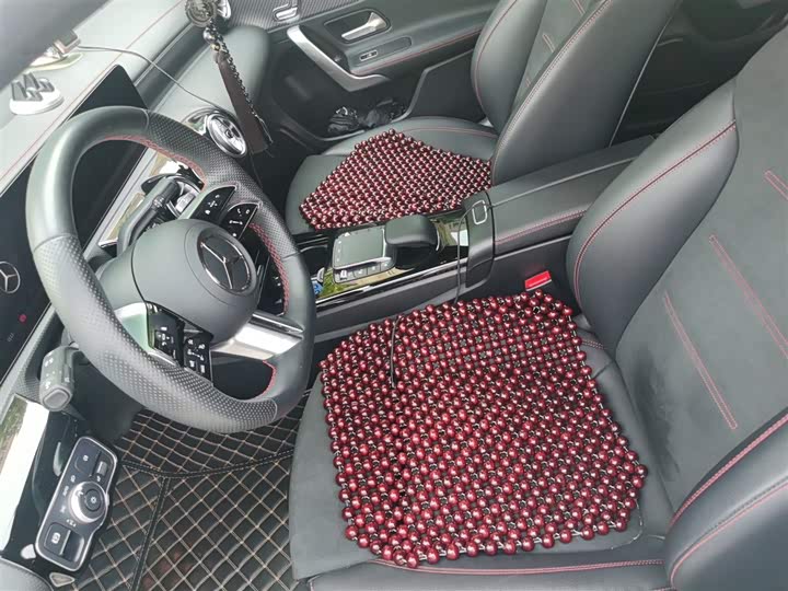 Фото 8 - Mercedes-Benz A-Class