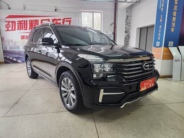 Фото 2 - GAC Trumpchi GS8