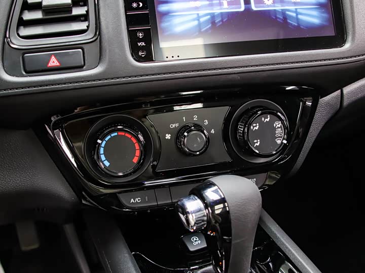 Фото 10 - Honda Vezel