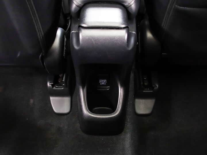 Фото 17 - Honda Vezel