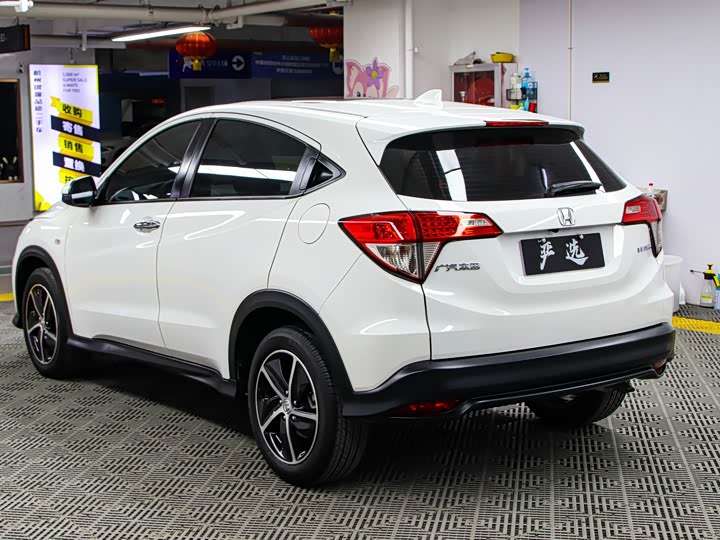 Фото 21 - Honda Vezel