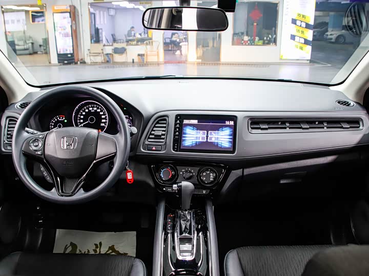 Фото 4 - Honda Vezel