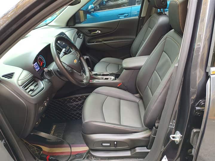 Фото 15 - Chevrolet Equinox