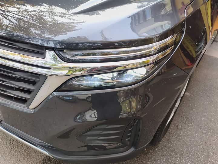 Фото 24 - Chevrolet Equinox