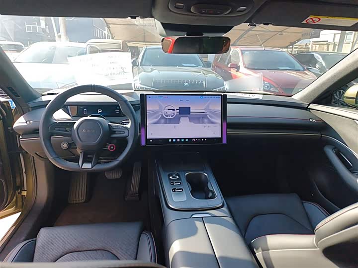 Фото 10 - Xiaomi SU7