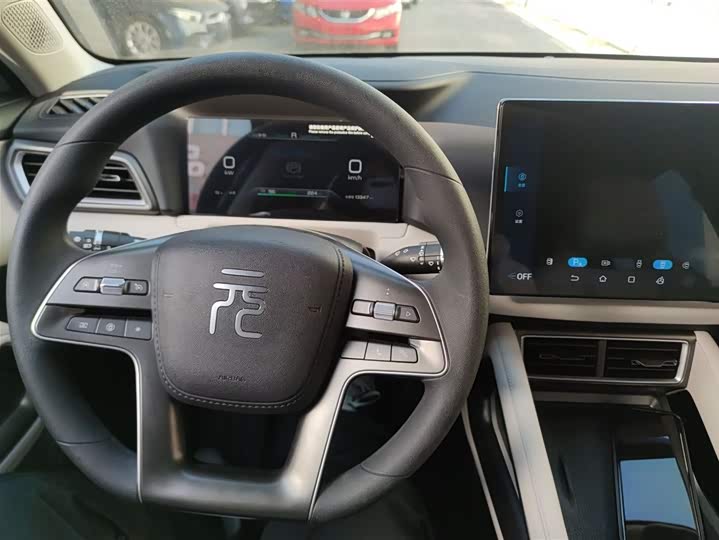 Фото 10 - BYD Yuan Up