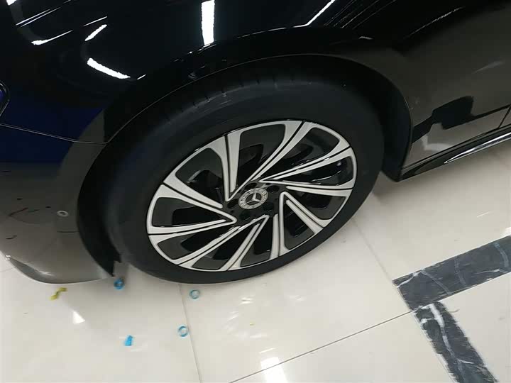 Фото 23 - Mercedes-Benz E-Class