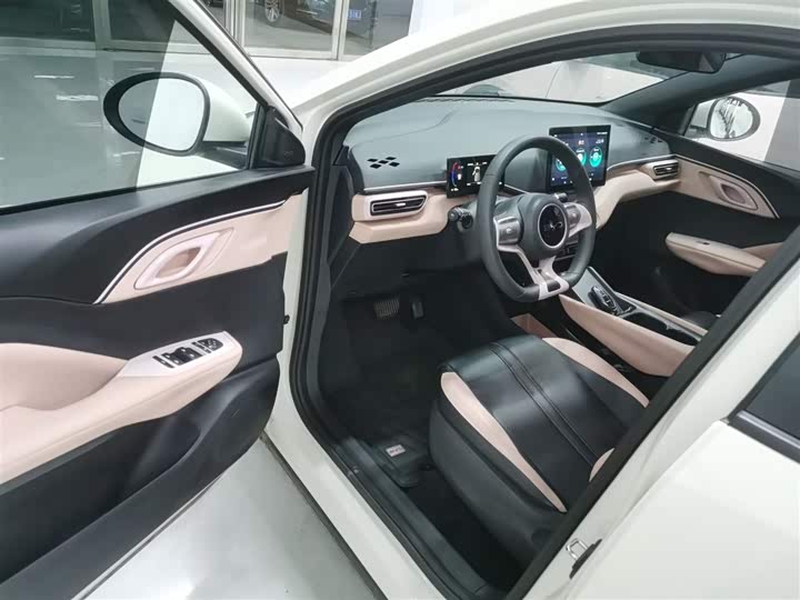 Фото 16 - BYD Seagull