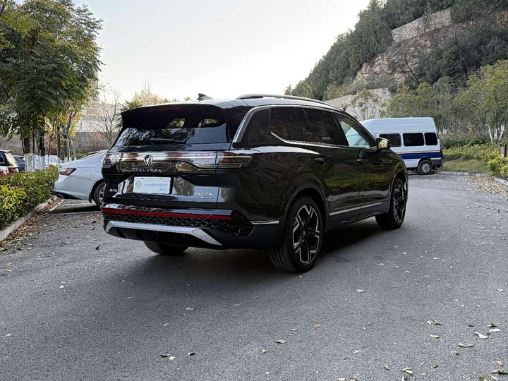 Фото 10 - Volkswagen Talagon