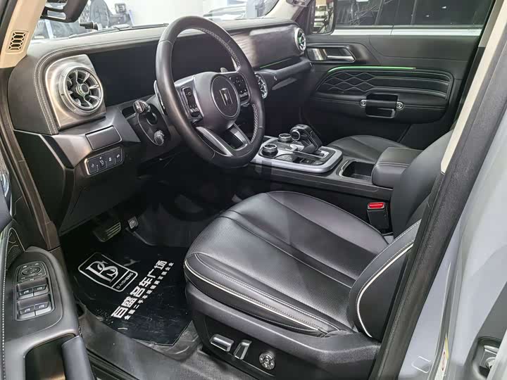 Фото 4 - Tank 300