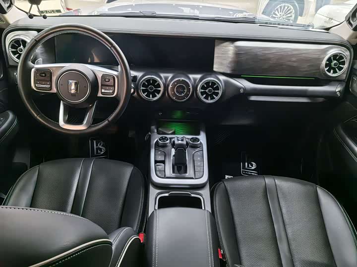 Фото 9 - Tank 300