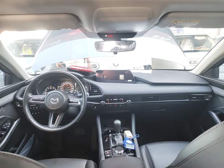 Фото 10 - Mazda 3 (Axela)