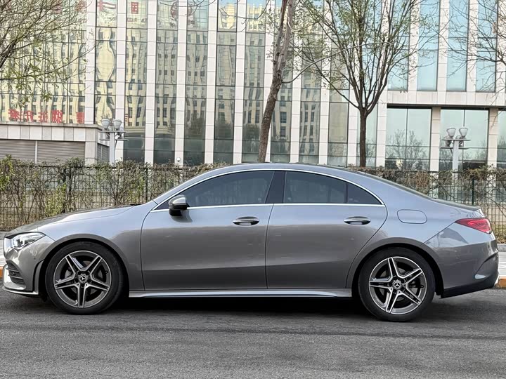 Фото 2 - Mercedes-Benz CLA-Class