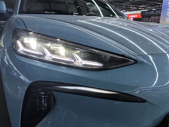 Фото 10 - Denza N7