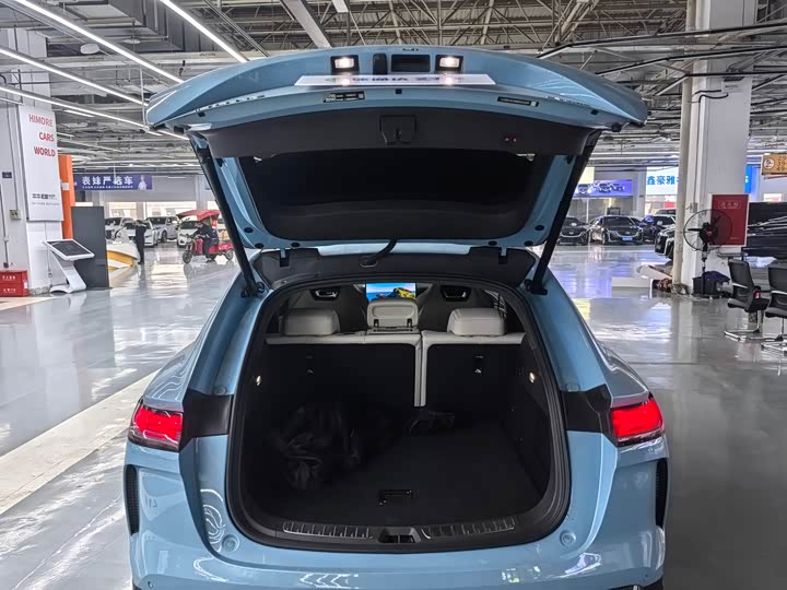 Фото 15 - Denza N7