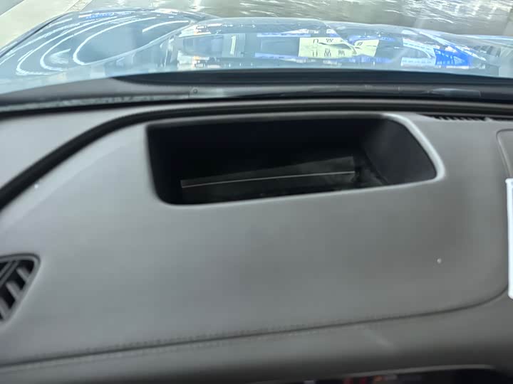 Фото 18 - Denza N7