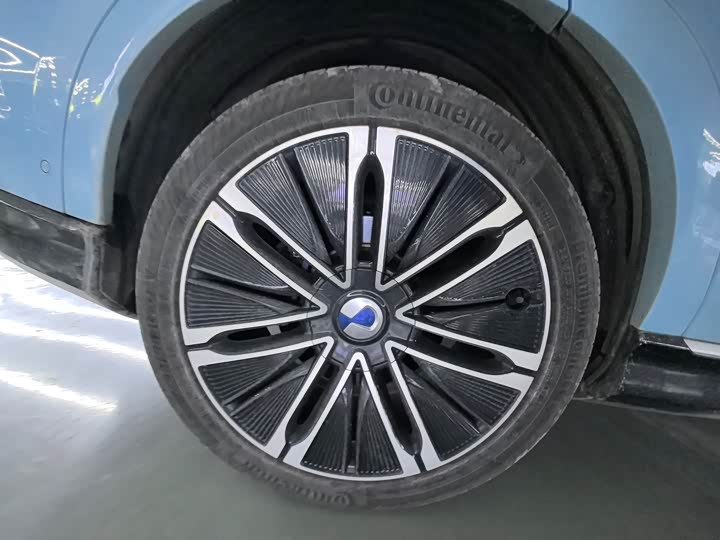 Фото 33 - Denza N7