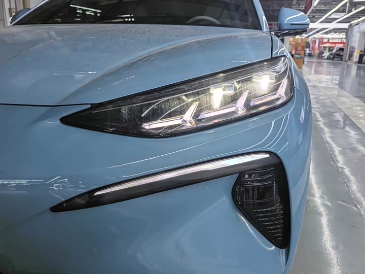 Фото 9 - Denza N7