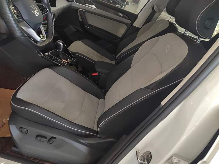 Фото 15 - Volkswagen Tayron X