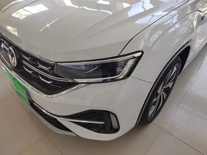 Фото 24 - Volkswagen Tayron X