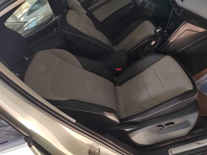 Фото 25 - Volkswagen Tayron X