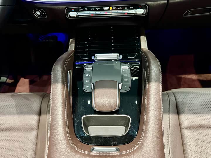 Фото 11 - Mercedes-Benz GLE-Class