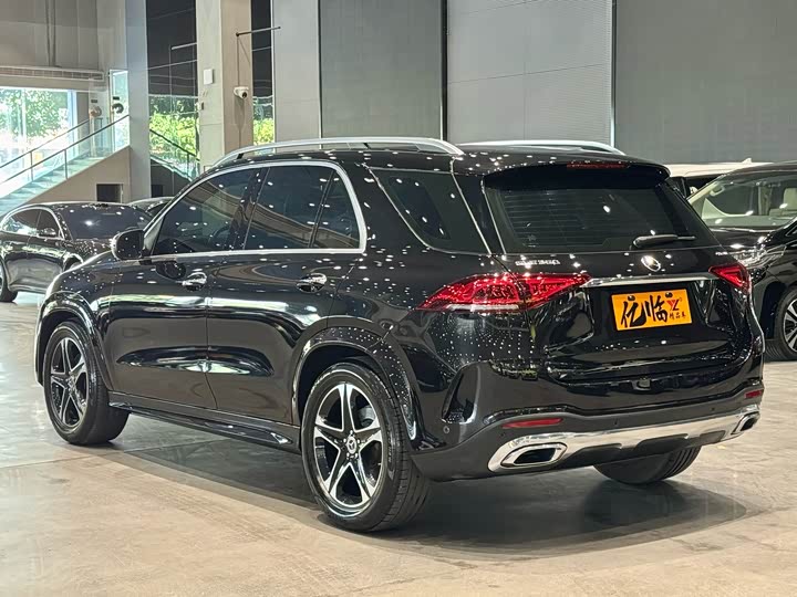 Фото 13 - Mercedes-Benz GLE-Class