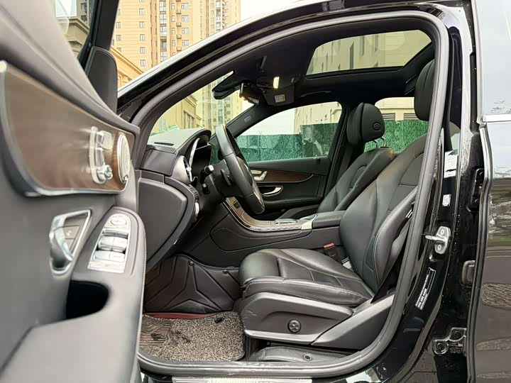 Фото 4 - Mercedes-Benz GLC-Class