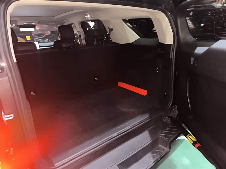 Фото 19 - Tank 400 Hybrid