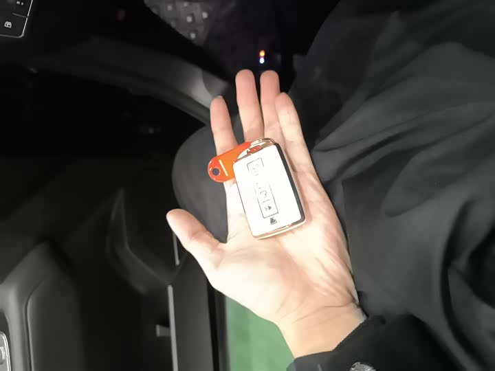 Фото 9 - Tank 400 Hybrid